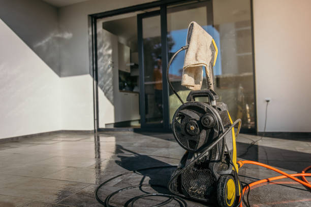 Best Pool Deck Cleaning  in Humansville, MO